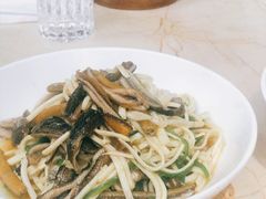 茭白炒鳝丝-玫瑰厅上海菜(兴国路店)