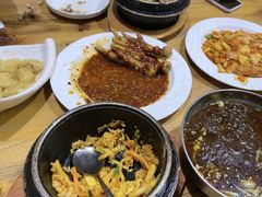 -百年石锅饭·朝鲜族传统民餐