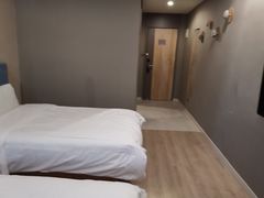 -如家酒店·neo(长沙步行街黄兴广场地铁站店)