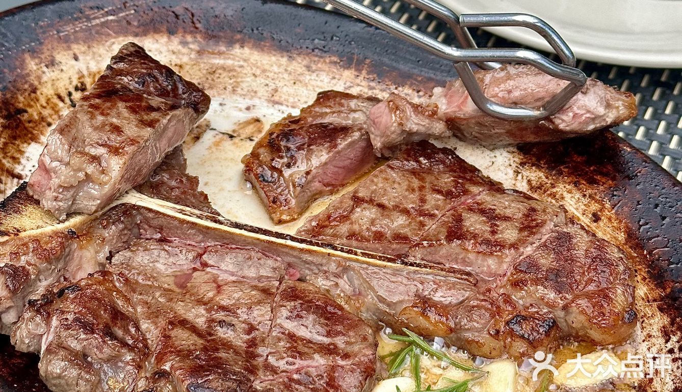 T骨牛排还不错，不过建议早点去！！！