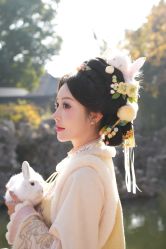 -一揽芳华汉服旗袍体验馆(拙政园店)