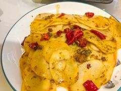 -嗨辣小聚·盘锦河蟹·海鲜烧烤龙虾(盘锦十年好店)