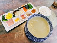 -榴乡缘云南蒙自菊花过桥米线