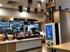 -麦当劳(龙洞店)
