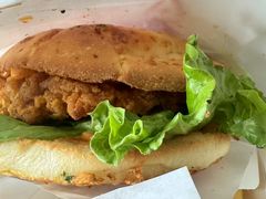 -必胜客(仲盛世界商城店)