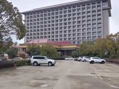 -金孔雀温泉旅游度假村