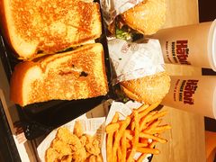 -The Habit Burger Grill 哈比特汉堡(复兴soho店)