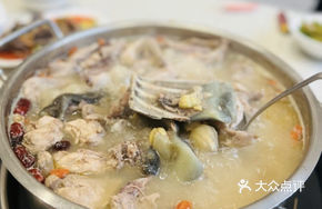 Gastrodia and American Ginseng Pigeon Pot
