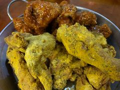 -BHC炸鸡(明洞总店)