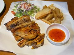 -JINNS锦时 steak&pizza(浸信会礼拜堂旧址店)