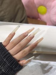 -艾珂·美甲美睫
