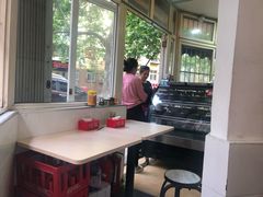 -赵家牛肉砂锅(台西三路店)