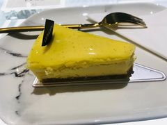 -UNI UNI(环亚凯瑟琳店)