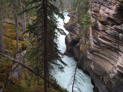 -阿萨巴斯卡瀑布观景点