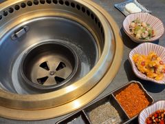 -铭牛烧肉·和牛海鲜自助(高新月牙湖店)