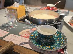 -尚尚仙·酸汤猪手·猪肚鸡火锅(华联万柳购物中心店)