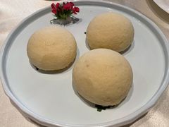 脆皮流沙包-皇朝会.经典传统粤菜(外滩店)