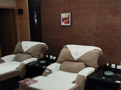 -金色印象·4K影院式足体养生(南方花园店)
