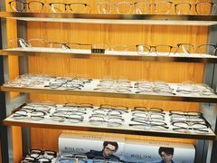 -优医视平价眼镜蔡司依视路折扣工厂店(十里堡店)