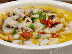 老坛酸菜黑鱼片-永安鱼庄·镇江菜(东吴路店)