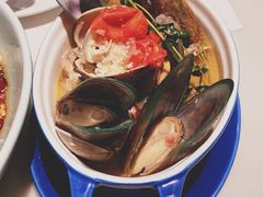 白兰地酒焗牡蛎-港丽餐厅