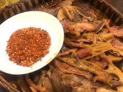 -江湖黑大兔(杨家坪店)