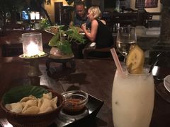香蕉奶昔-DiAtas by Art Cafe Bumbu Bali