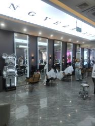 -藤野造型烫染·漂发