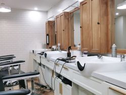 -韦恩先生Barbershop英式男士理发馆