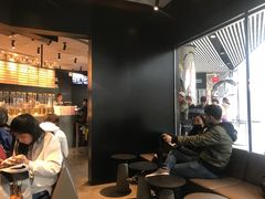 等位区-喜茶(北京三里屯太古里店)