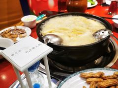 -菌之家·专业纯野生菌火锅·特色炒菌
