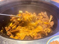 -山河屯铁锅炖·非遗东北菜(南山店)