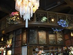 -玛格萝妮(汇智国际商业中心店)