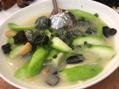 云耳圣瓜浸鱼丸-轩记海鲜餐厅·四十五年老字号·经典粤菜(西区彩虹店)