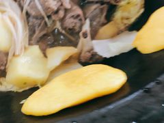 -粘豆包柴火铁锅炖