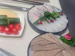 -海底捞火锅鲜切牛肉主题店(长寿路店)