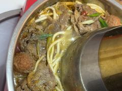 -撒拉人家.酸菜牦牛肉火锅