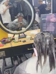 -藤野造型·烫·染发型设计店