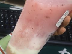 -沪上阿姨鲜果茶(世茂广场宽厚里店)