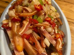 麻辣猪耳丝-小俩口烧烤东北菜(双井店)