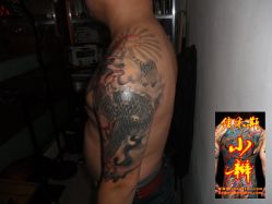 -小辫刺青洗纹身