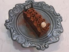 -RGF(巨鹿路店)