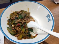 紫苏黄瓜炒肉-霸碗盖码饭(长沙河西通程店)