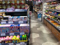 -六个木子量贩零食连锁(溧阳苏宁广场店)