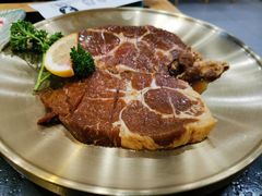 -臻牛烤肉