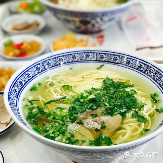 陇兴楼兰州拉面(西安咸阳国际机场店)