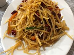 -YI PIN JU 一品居中餐厅 中国超市