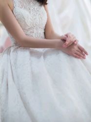 点击看大图 -GRACE KELLY婚纱与礼服(北京店)