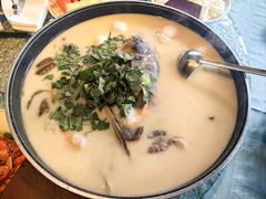 何家砂锅鱼头皇-通安客栈中餐厅·何家小馆