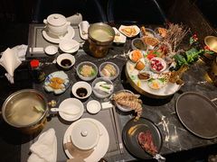 -半岛翡丽海鲜自助餐厅(观风亭店)
